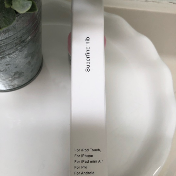 BoxWave AccuPoint Stylus Pen compatible with iPhone/iPad/computers Silver NEW - Picture 3 of 7